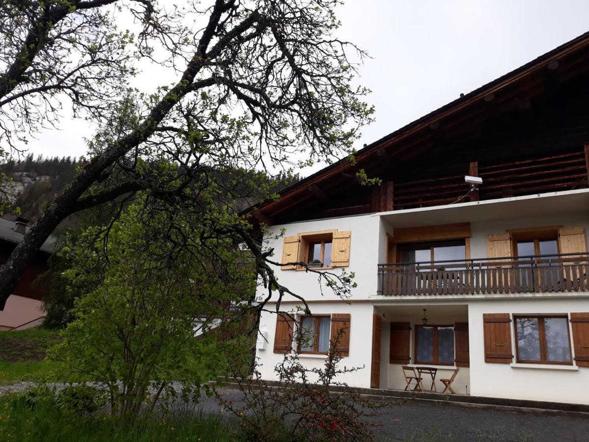 Les Granges 2 Chambres Et Terrasse Au Soleil La Clusaz Εξωτερικό φωτογραφία